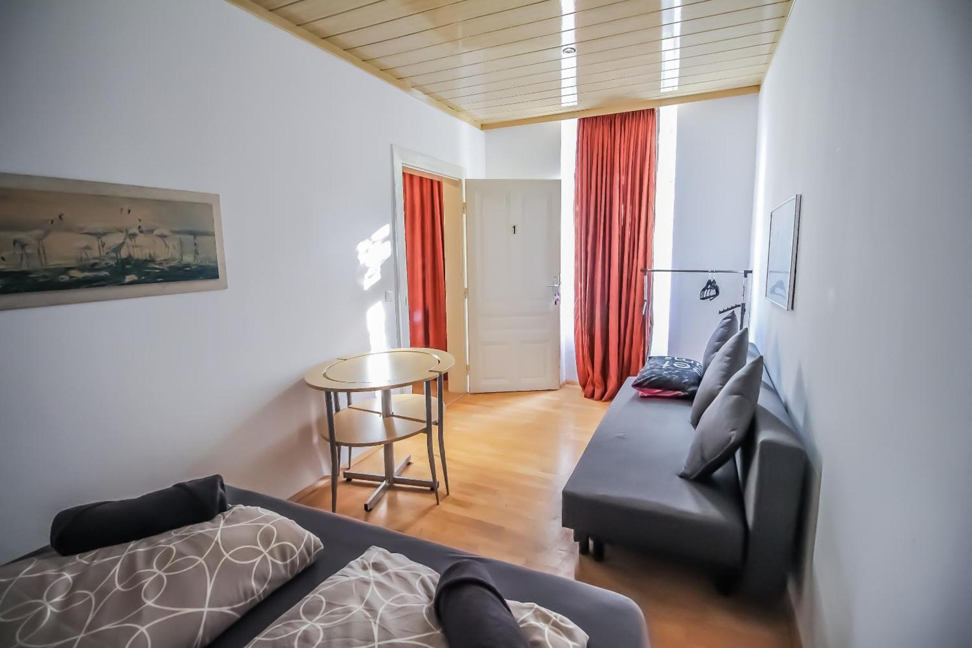 H Superior Triple Room Pr Vienna Esterno foto